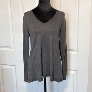 Ann Taylor Women's Charcoal Grey Knit Long Sleeve Lightweight V neck Sweater S